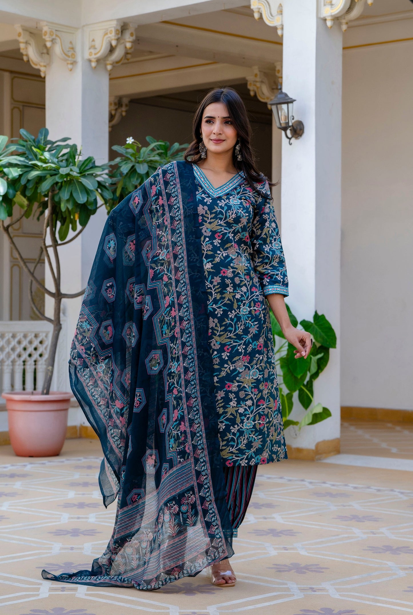 Anam Ethnic Set Women Printed Straight Kurta and Pant set with Dupatta