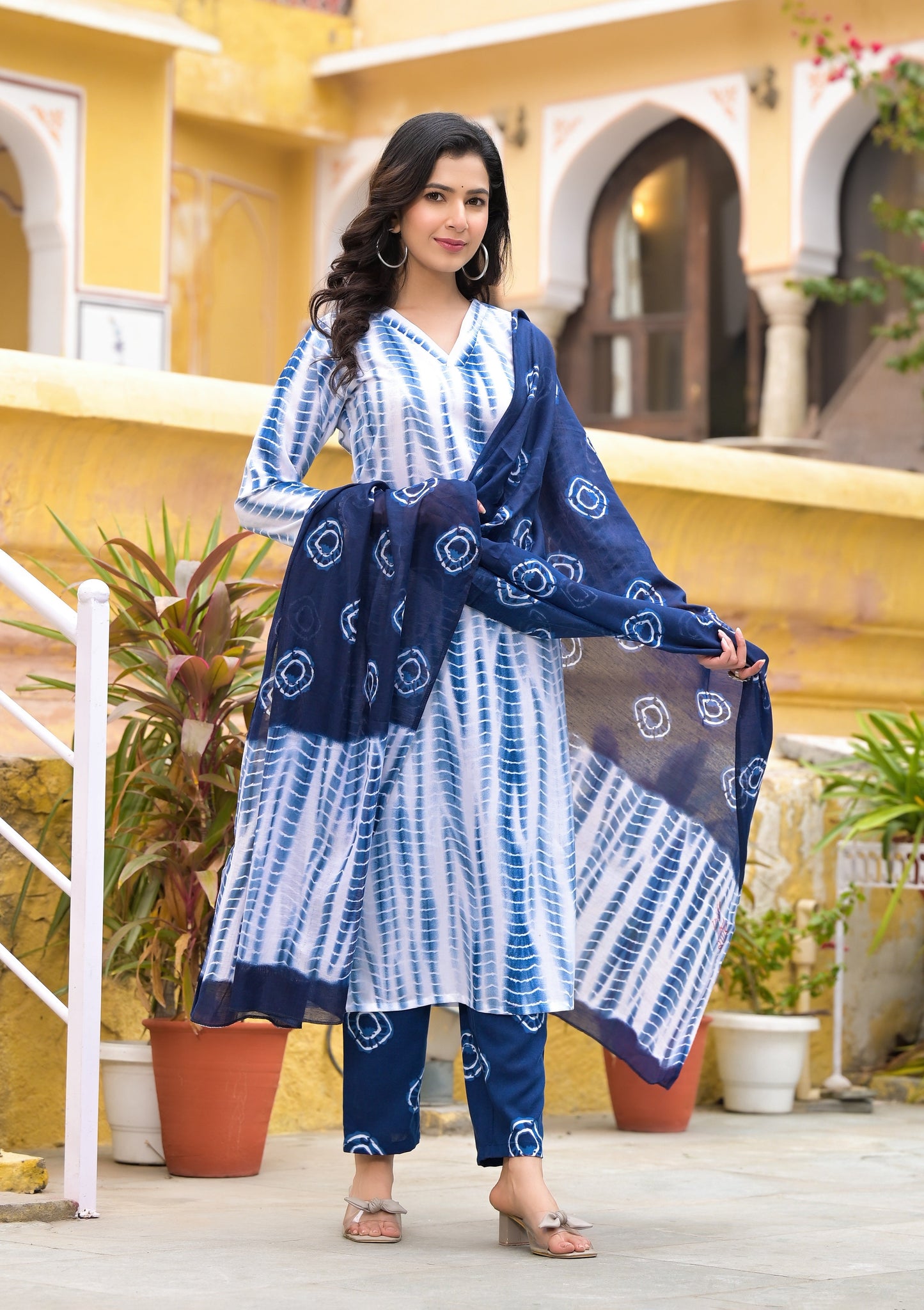 Anam Ethnic Set Women Printed Straight Kurta and Pant set with Dupatta