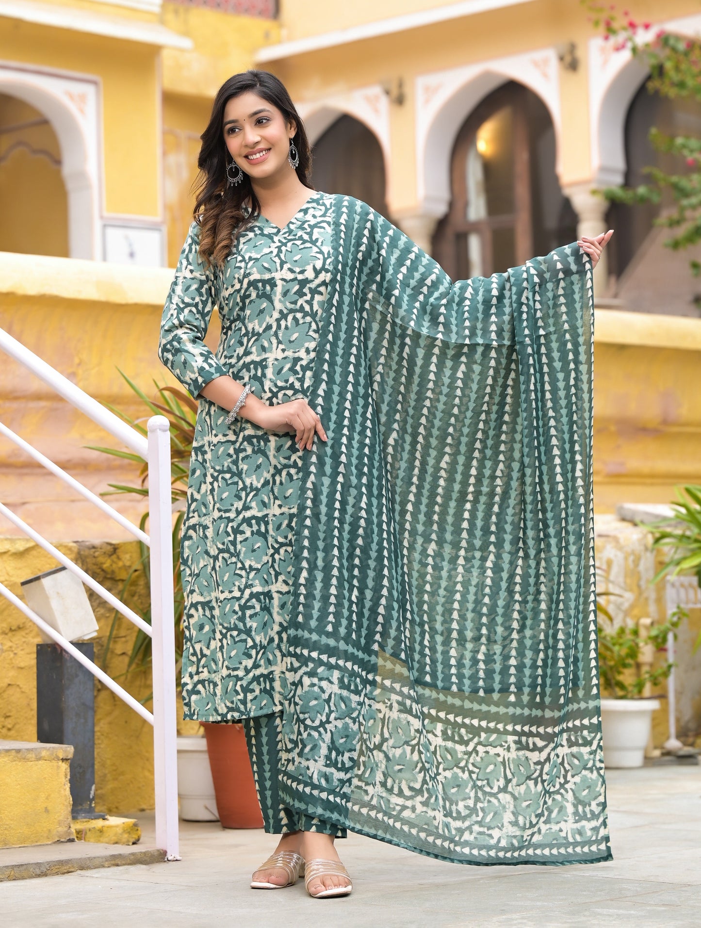 Anam Ethnic Set Women Printed Straight Kurta and Pant set with Dupatta