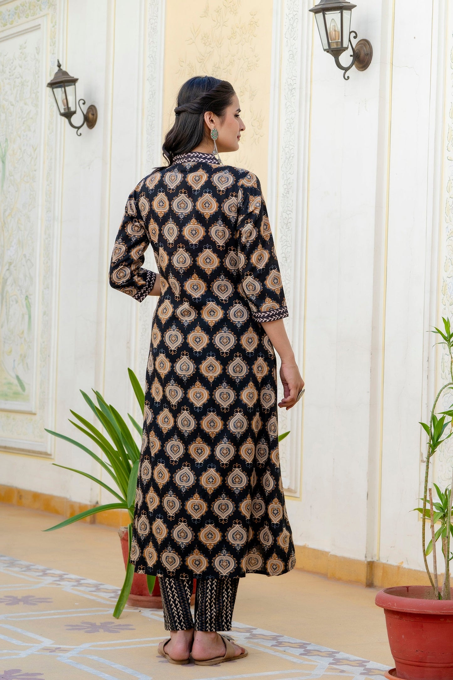 Anam Ethnic Set Women Printed Anarkali Kurta and Pant set with Dupatta