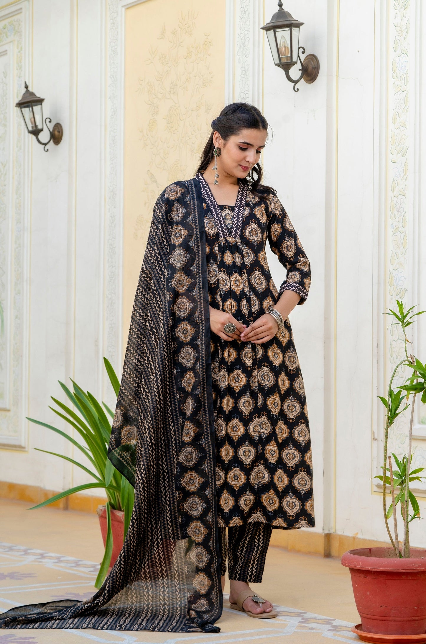 Anam Ethnic Set Women Printed Anarkali Kurta and Pant set with Dupatta