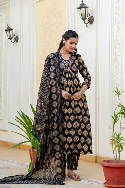 Anam Ethnic Set Women Printed Anarkali Kurta and Pant set with Dupatta