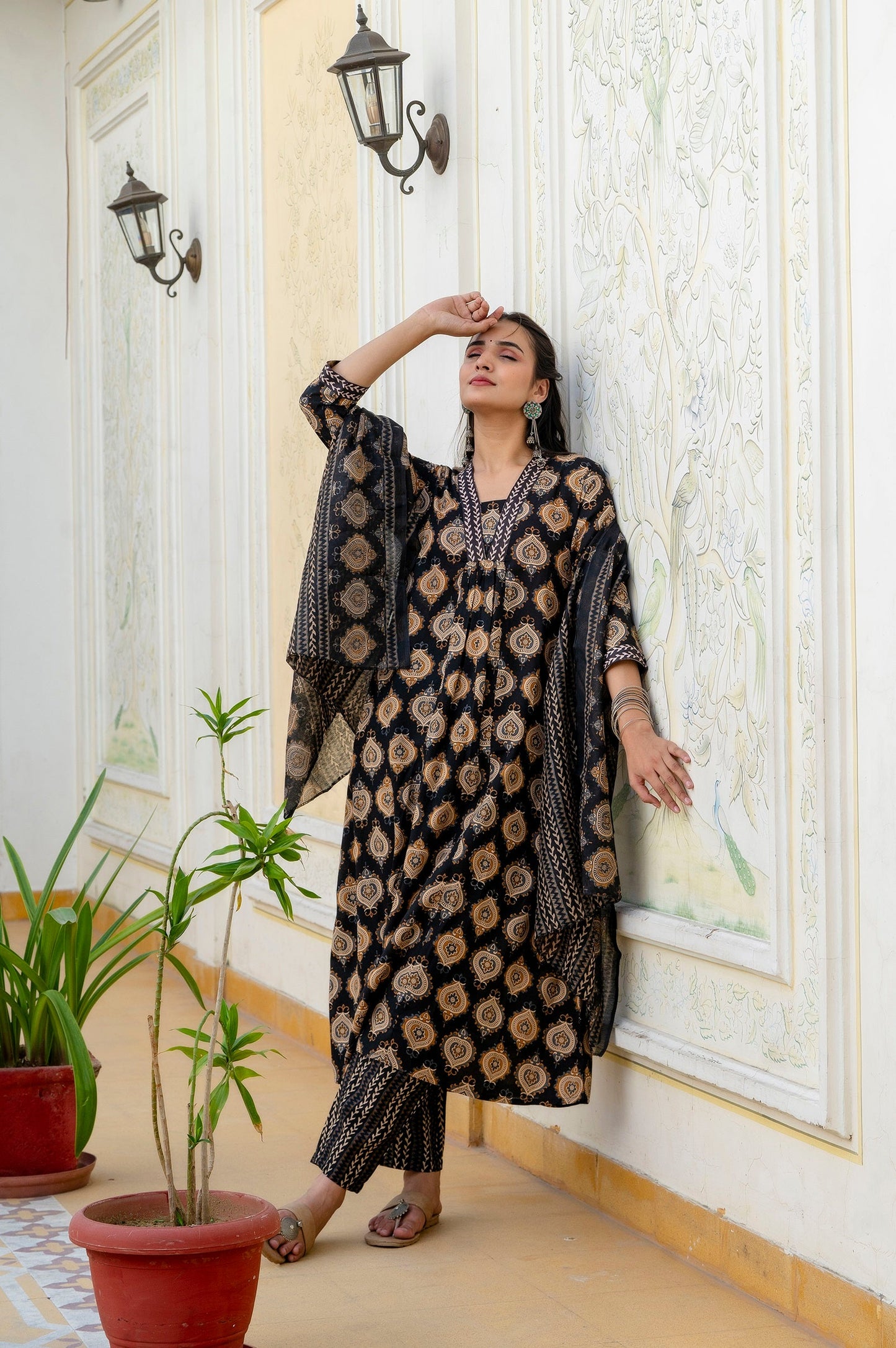 Anam Ethnic Set Women Printed Anarkali Kurta and Pant set with Dupatta