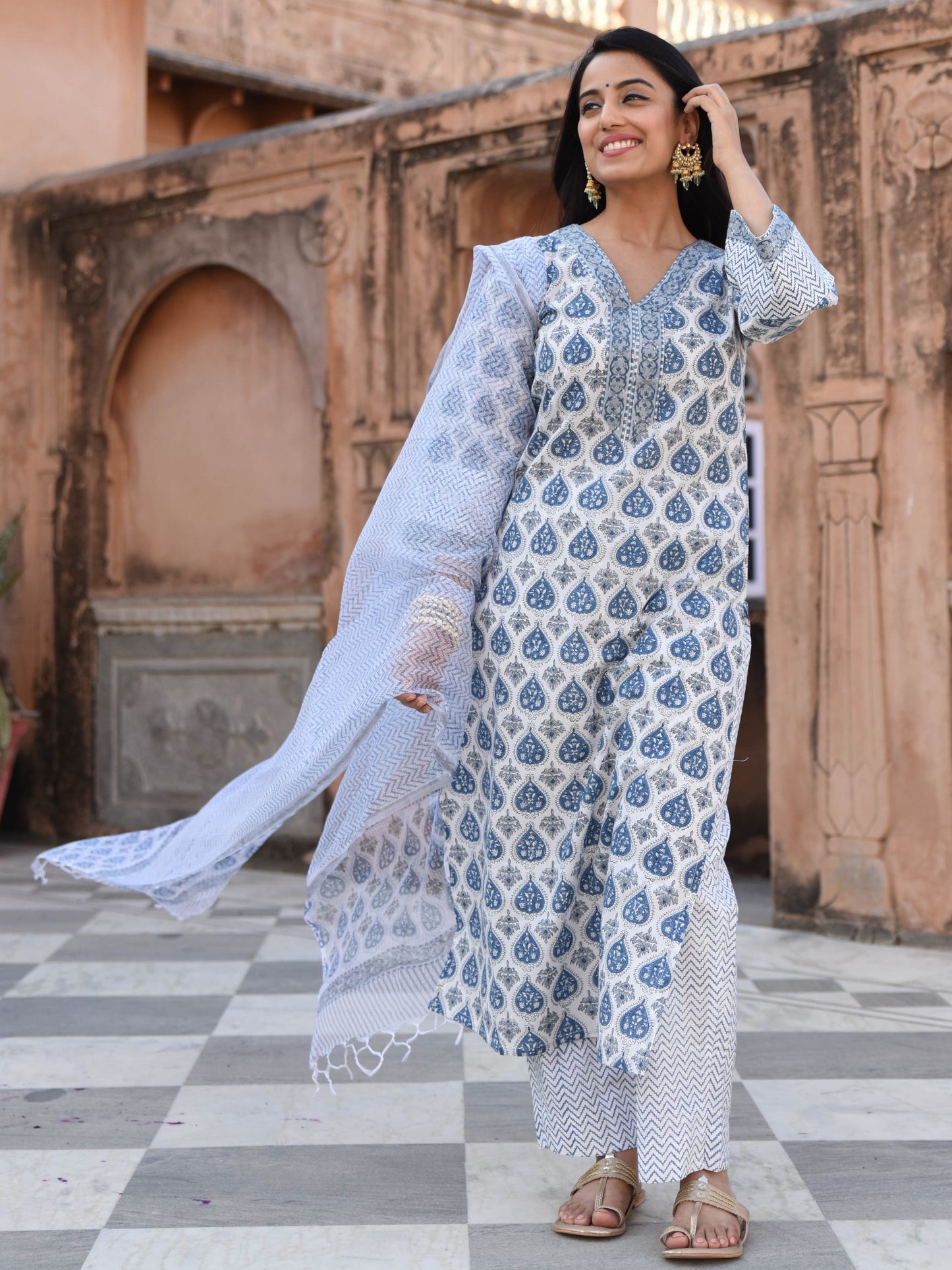 Anam Ethnic Set Women Printed Straight Kurta and Pant set with Dupatta