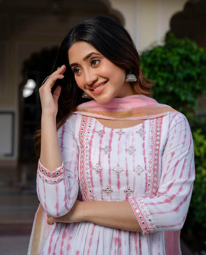 Anam Ethnic Set Women Printed Flared Kurta and Pant set with Dupatta