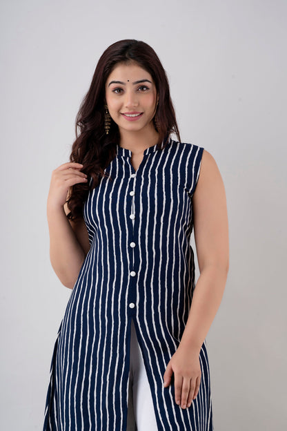 Anam jaipuri Stripe Print Front slit Kurti in Blue