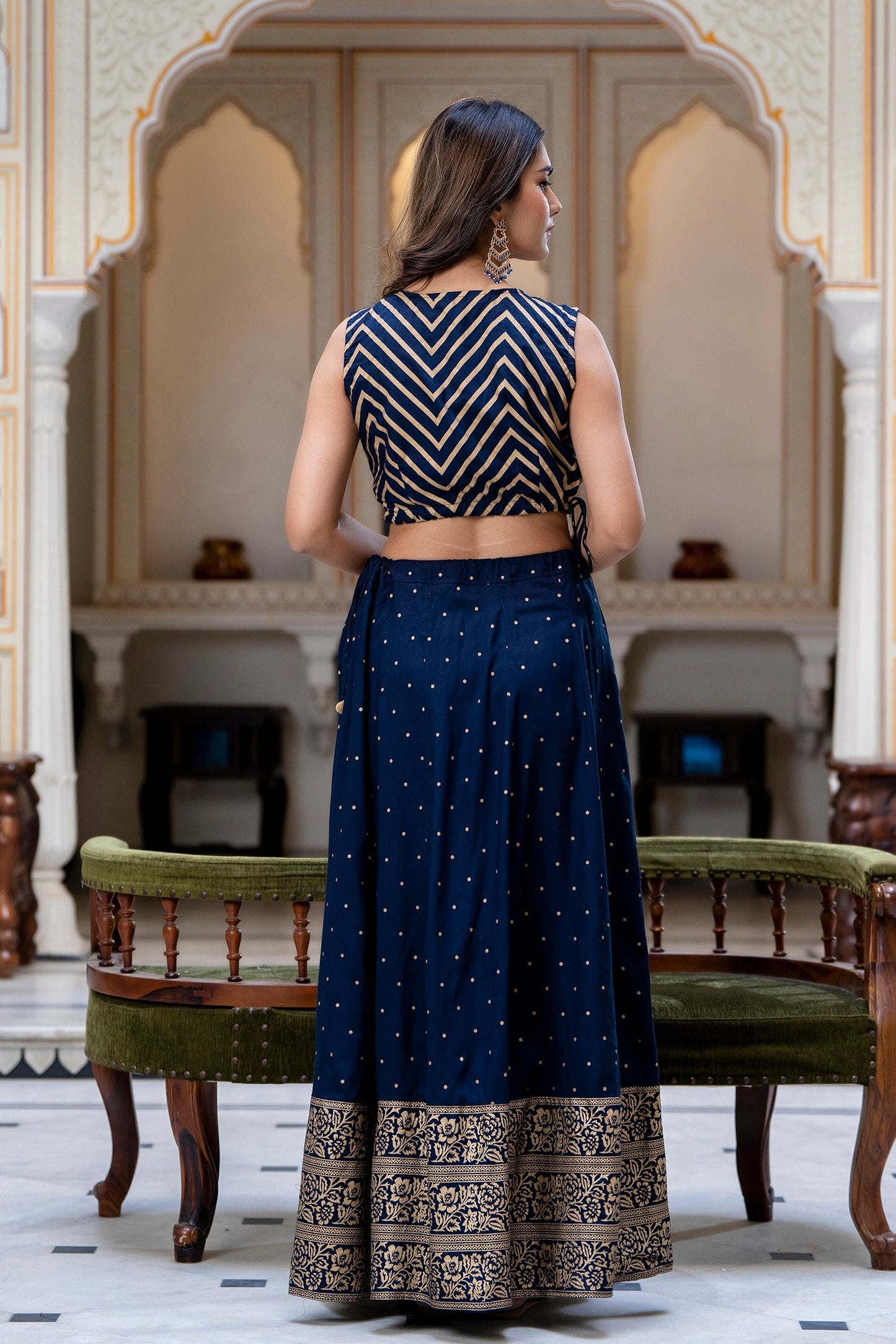 Anam jaipuri  Printed Top & Skirt with Shrug