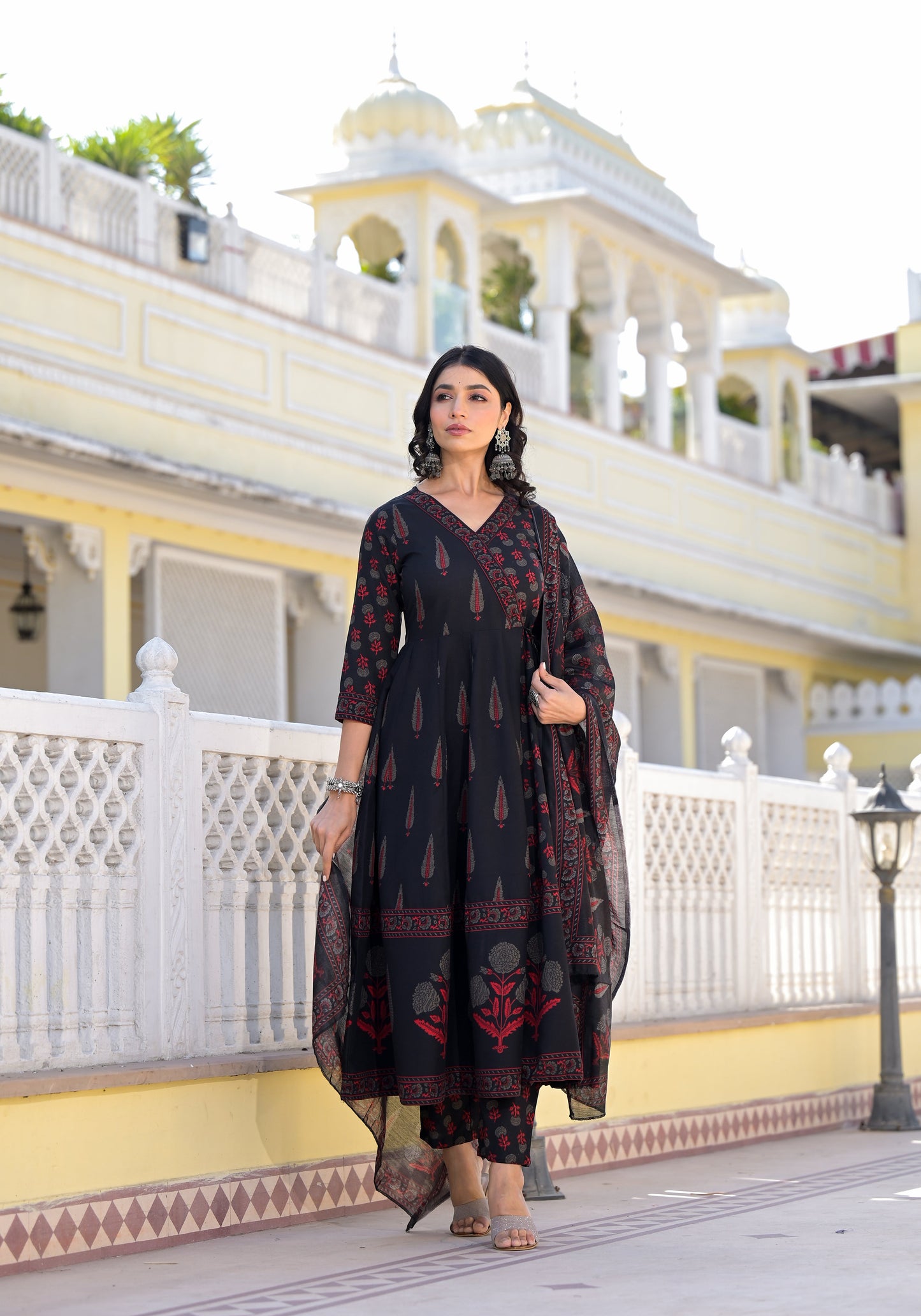 Anam Ethnic Set Women  Printed Anarkali Kurta and Pant set With Dupatta