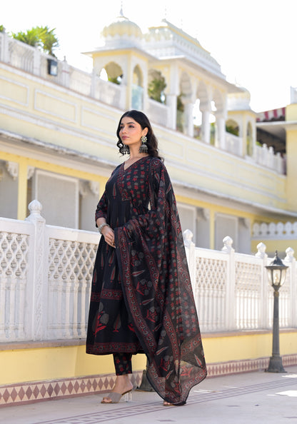 Anam Ethnic Set Women  Printed Anarkali Kurta and Pant set With Dupatta