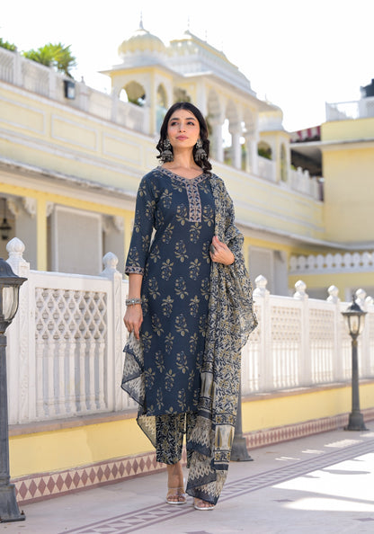 Anam Ethnic Set Women Printed Straight Kurta and Pant set With Dupatta