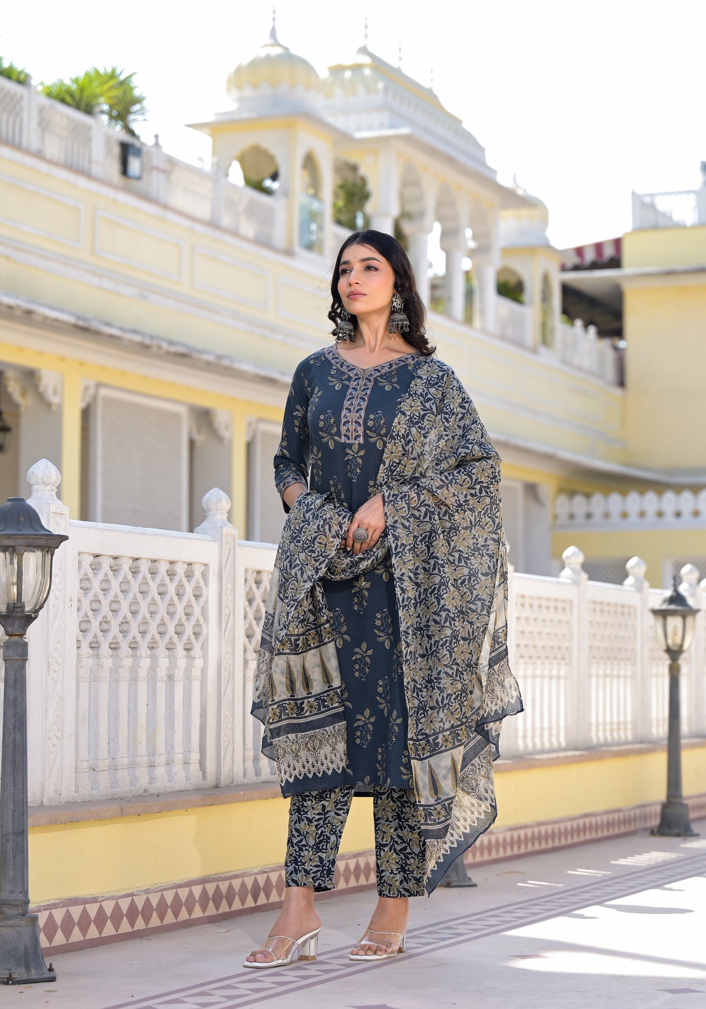 Anam Ethnic Set Women Printed Straight Kurta and Pant set With Dupatta