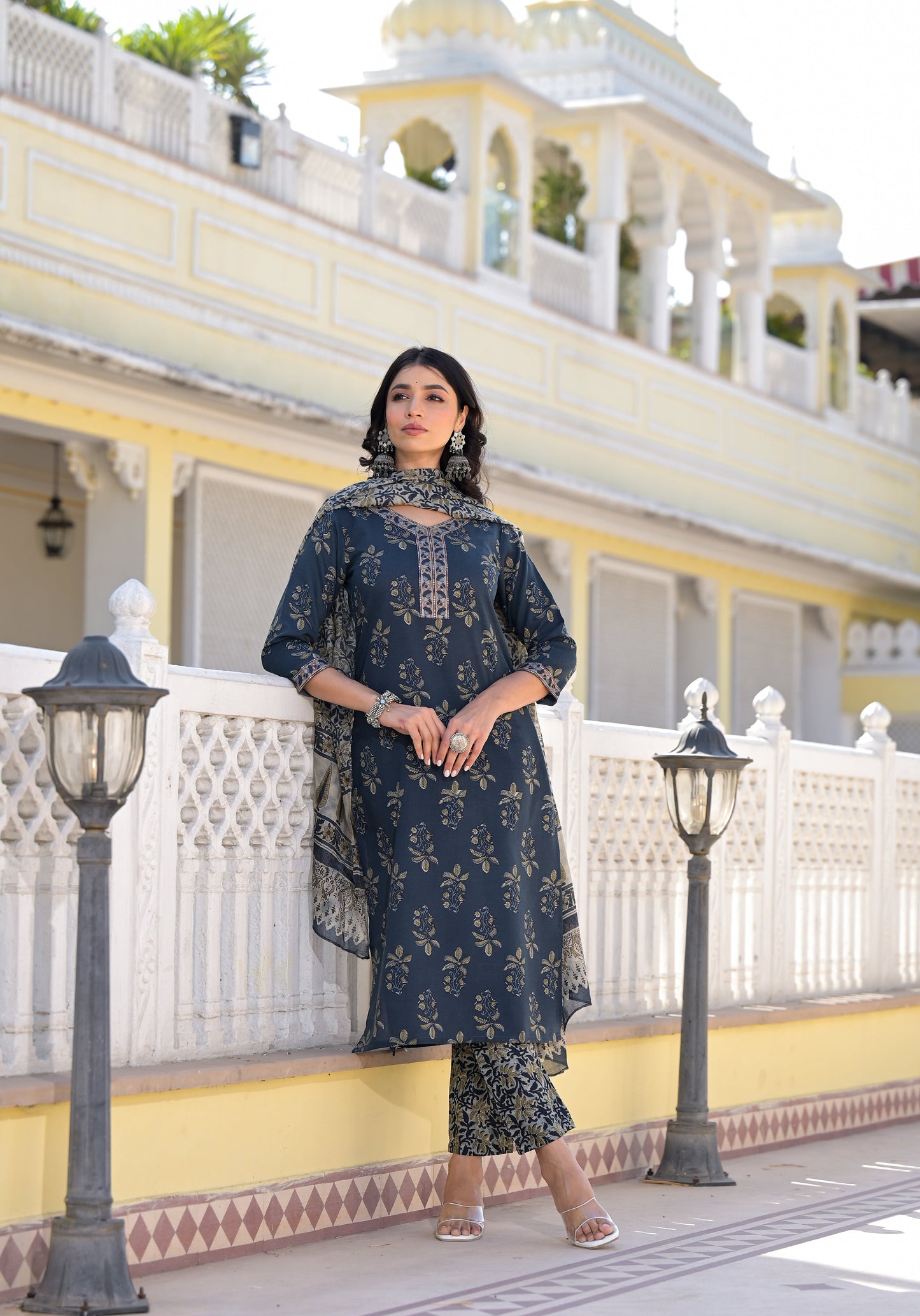 Anam Ethnic Set Women Printed Straight Kurta and Pant set With Dupatta