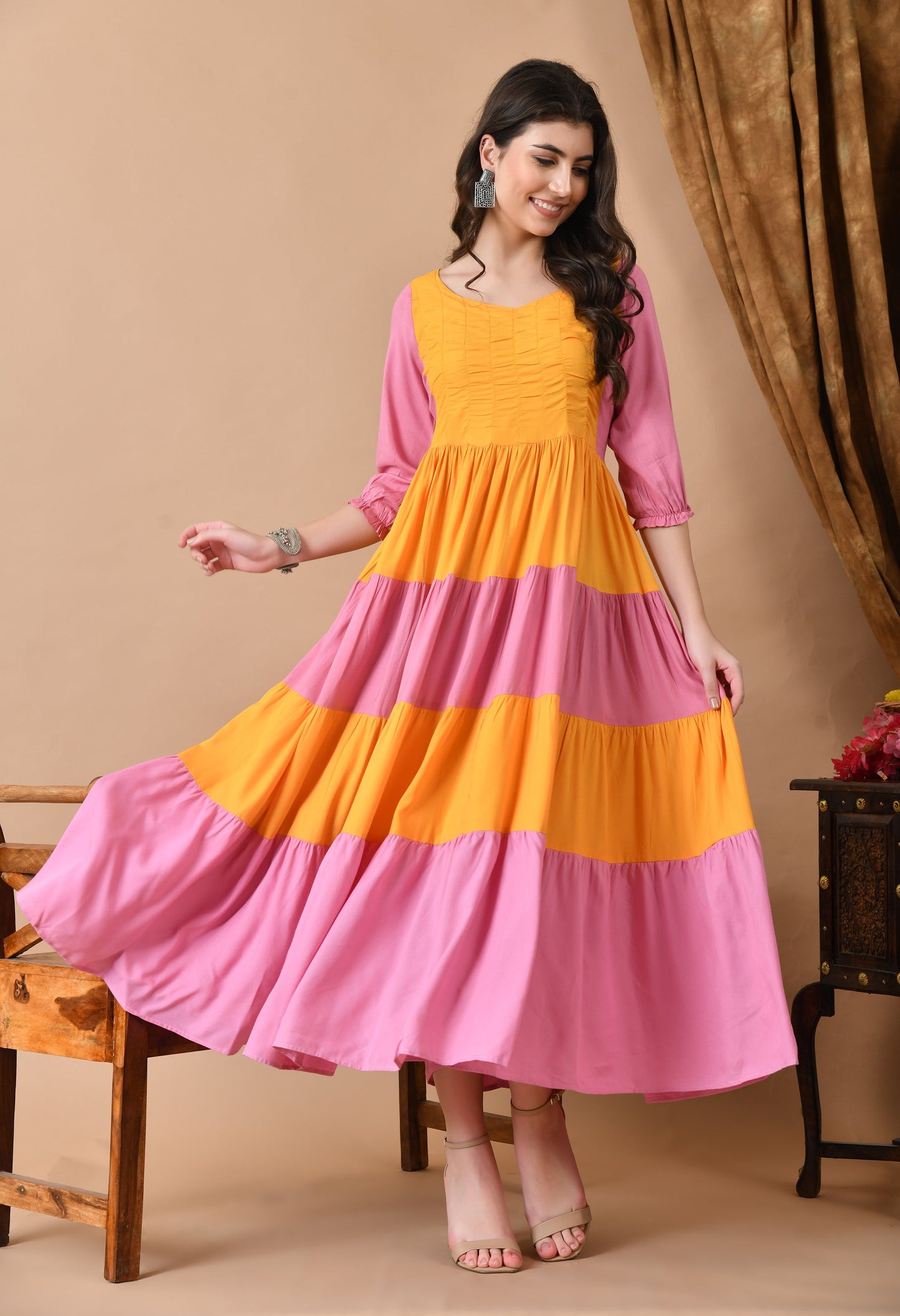 Anam jaipuri  Women Solid Viscose Rayon Anarkali Kurta