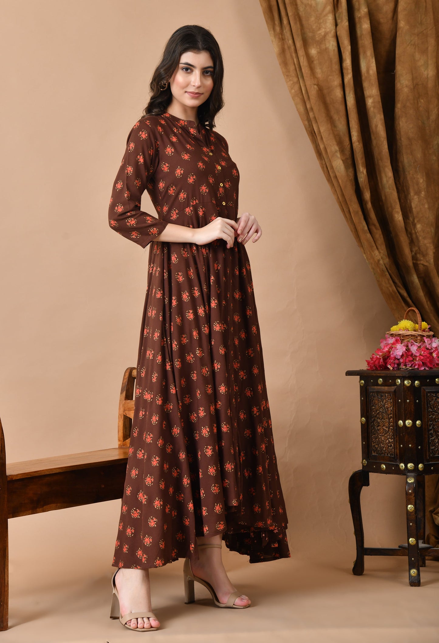 Anam jaipuri  Women Solid Viscose Rayon Anarkali Kurta