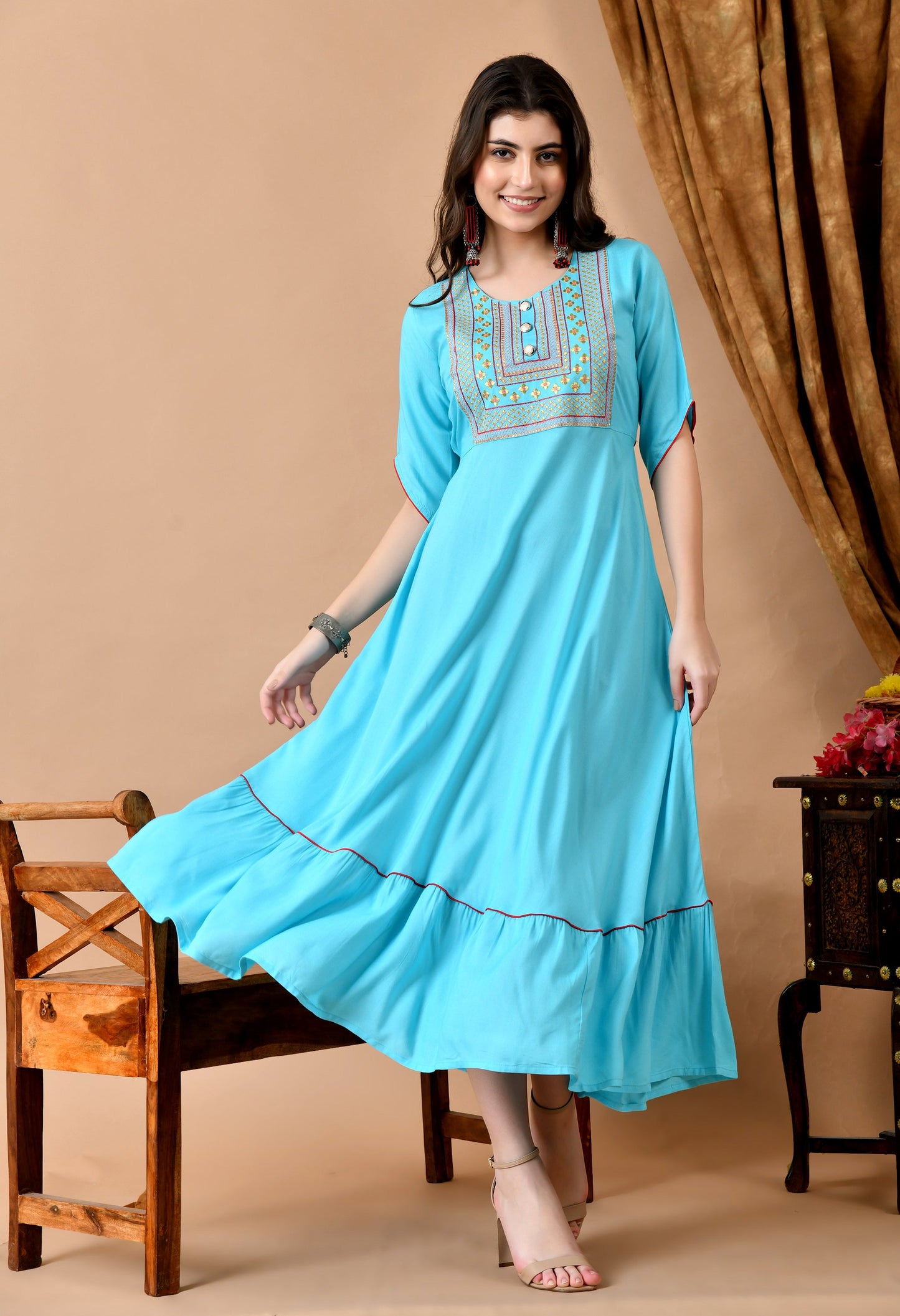 Anam jaipuri  Women Embroidered Anarkali Kurta