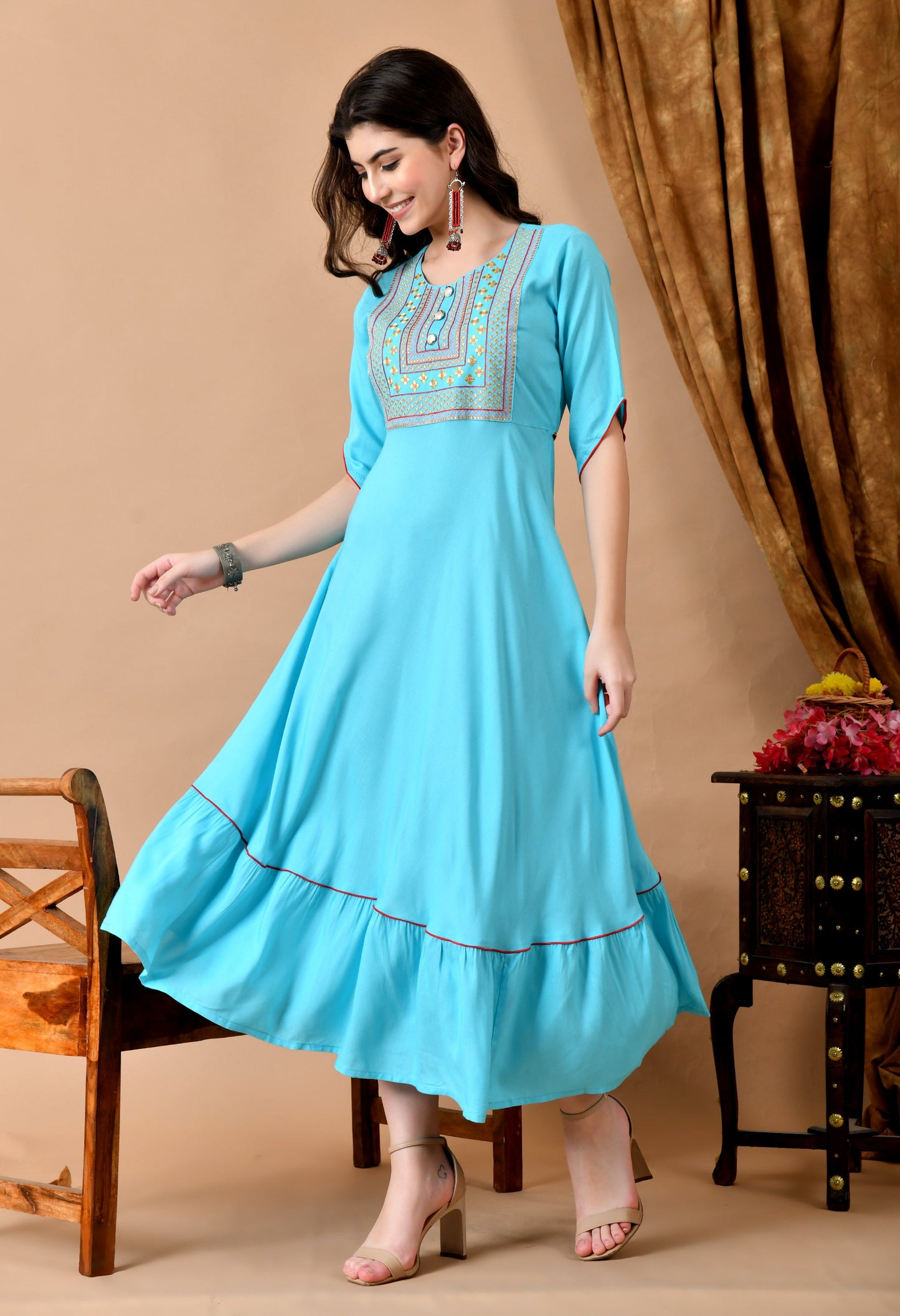 Anam jaipuri  Women Embroidered Anarkali Kurta