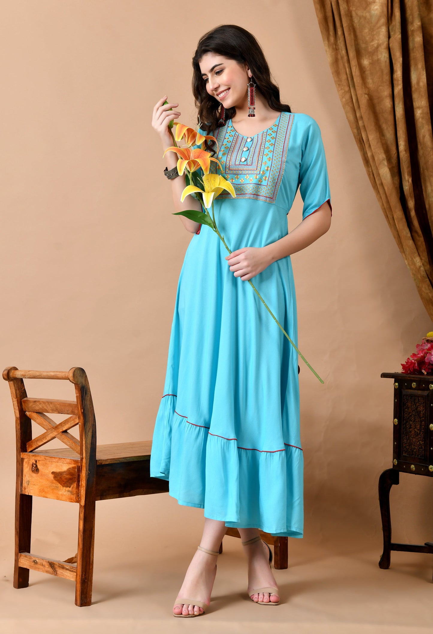 Anam jaipuri  Women Embroidered Anarkali Kurta