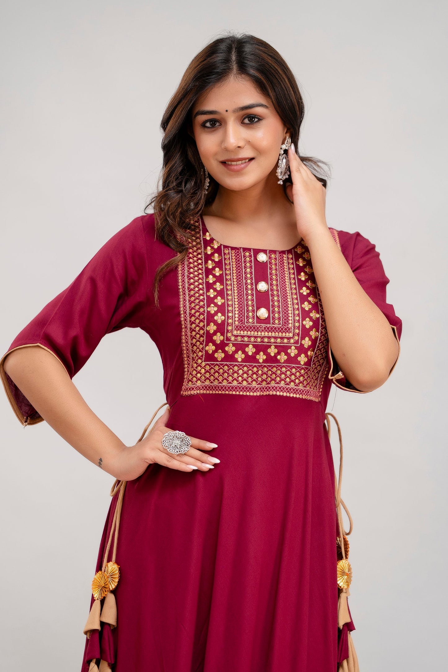 Anam jaipuri Women Embroidered Anarkali Kurta