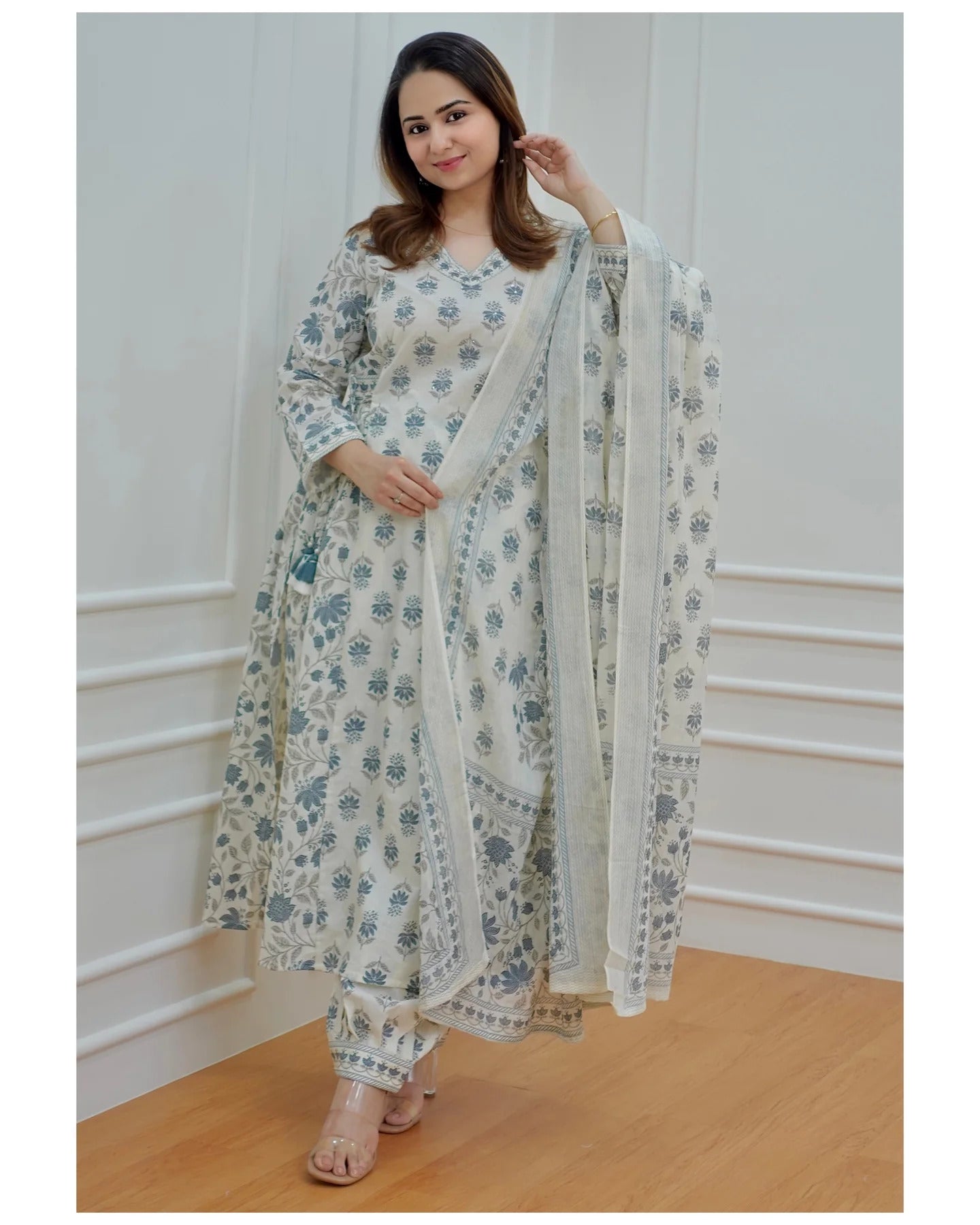 Anam Ethnic Set Women Printed Straight Kurta and Pant set with Dupatta