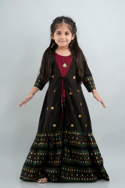 Anam jaipuri Girls Embellished Anarkali Kurta in Black & Maroon